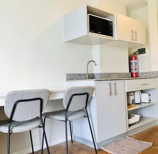 Apartment Cozy And Sunny Near To Mactan Cebu International Airport - Amani Grand & Residences
