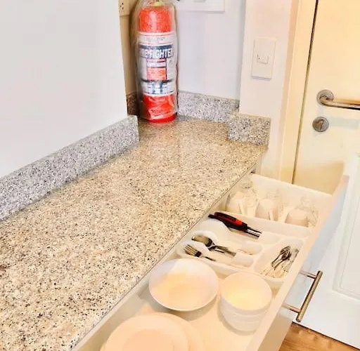 Apartment Cozy And Sunny Near To Mactan Cebu International Airport - Amani Grand & Residences Lapu-Lapu City