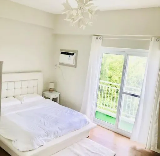 Cozy And Sunny Near To Mactan Cebu International Airport - Amani Grand & Residences *