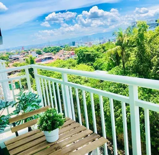 Cozy And Sunny Near To Mactan Cebu International Airport - Amani Grand & Residences Lapu-Lapu City